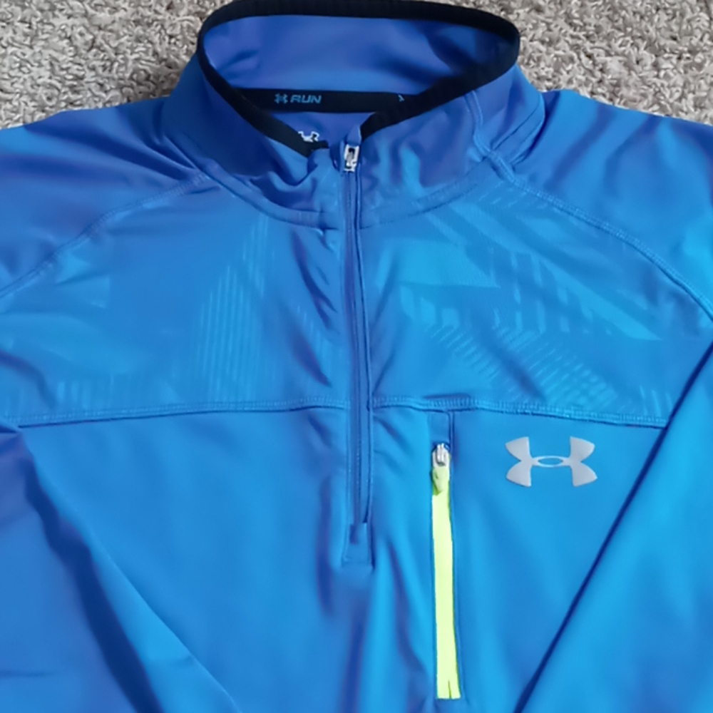 Under Armour Men's Blue And Black pullover